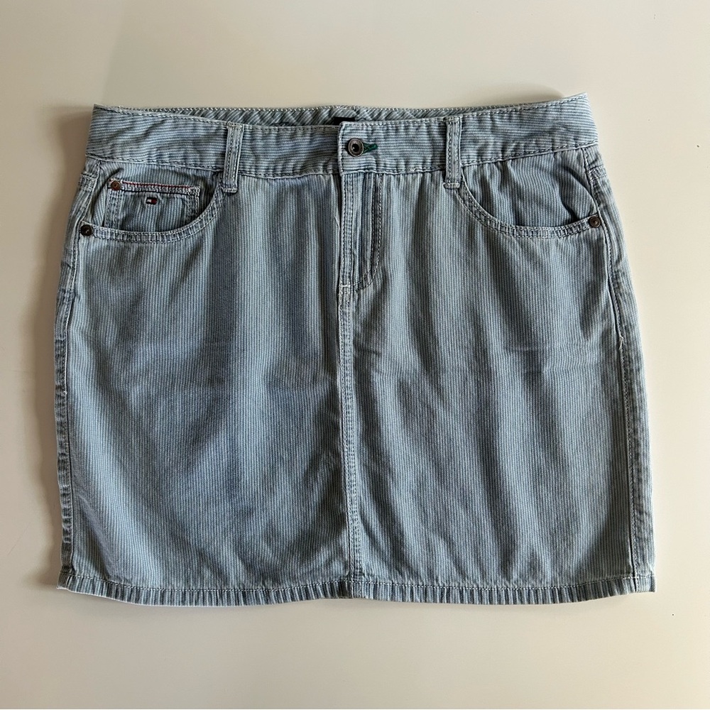 Tommy Hilfiger light blue and white striped mini skirt Y2K 90s aesthetic